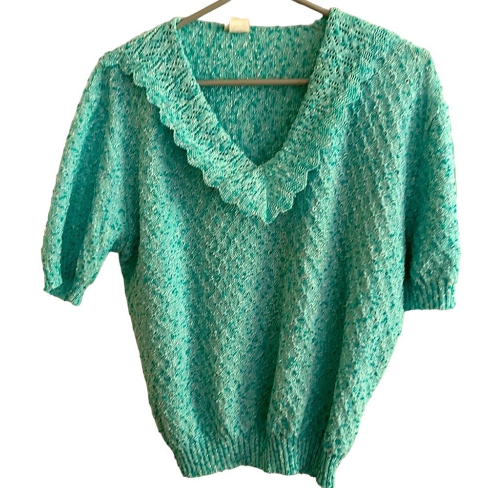 Vintage Short sleeve sweater. Turquoise with lace collar.